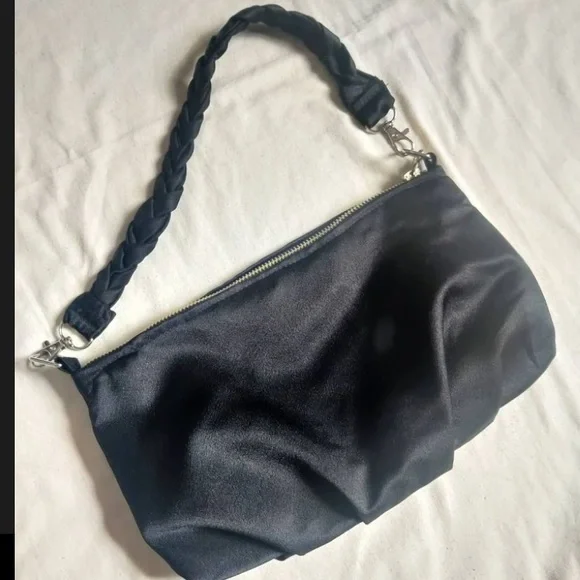 Satin shoulder bag(braided handle) - Picture 2 of 2